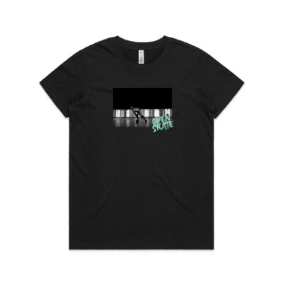 Skater Fem Tee Thumbnail